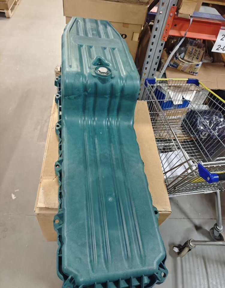 SRP 20702520 Поддон масляный Volvo FH D12 - Двигатель и запчасти: фото 3 SRP 20702520 Поддон масляный Volvo FH D12 - Двигатель и запчасти: фото 3