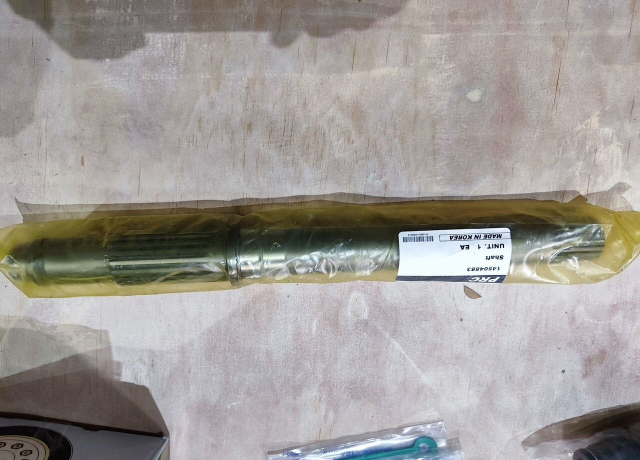 VOLVO 14504883 вал гидромотора Volvo - Трансмиссия: фото 1 VOLVO 14504883 вал гидромотора Volvo - Трансмиссия: фото 1