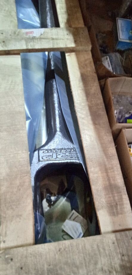 VOLVO 15001907 Тяга поворотная 11020335 11176764 SRP - Рулевое управление для Грузовиков: фото 2 VOLVO 15001907 Тяга поворотная 11020335 11176764 SRP - Рулевое управление для Грузовиков: фото 2