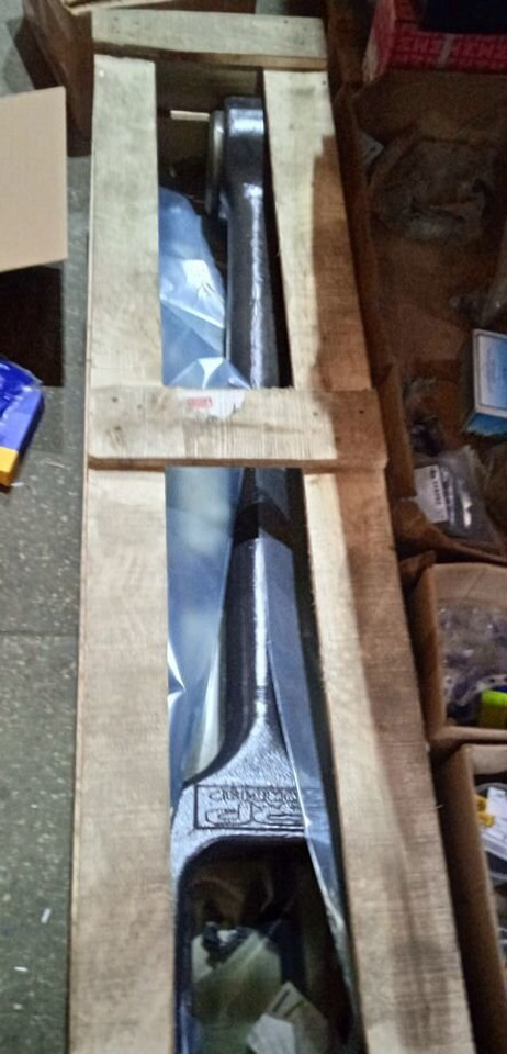 VOLVO 15001907 Тяга поворотная 11020335 11176764 SRP - Рулевое управление для Грузовиков: фото 3 VOLVO 15001907 Тяга поворотная 11020335 11176764 SRP - Рулевое управление для Грузовиков: фото 3