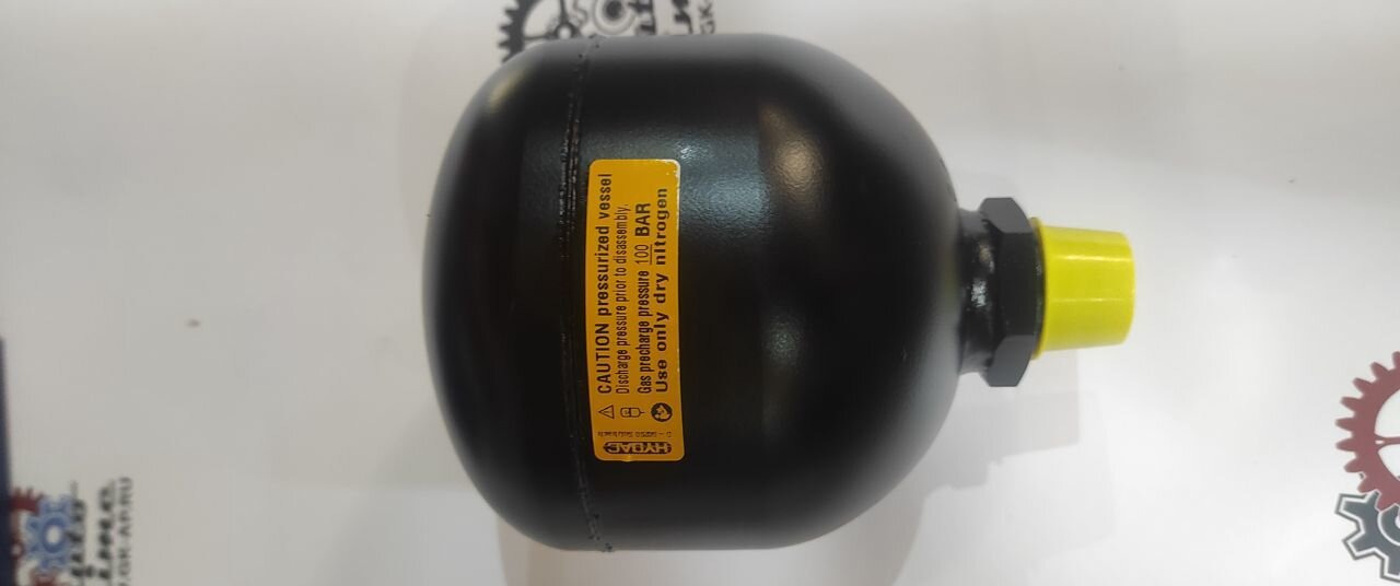 VOLVO 17262260 Гидроаккумулятор 11195648 OEM - Гидравлический цилиндр: фото 2 VOLVO 17262260 Гидроаккумулятор 11195648 OEM - Гидравлический цилиндр: фото 2