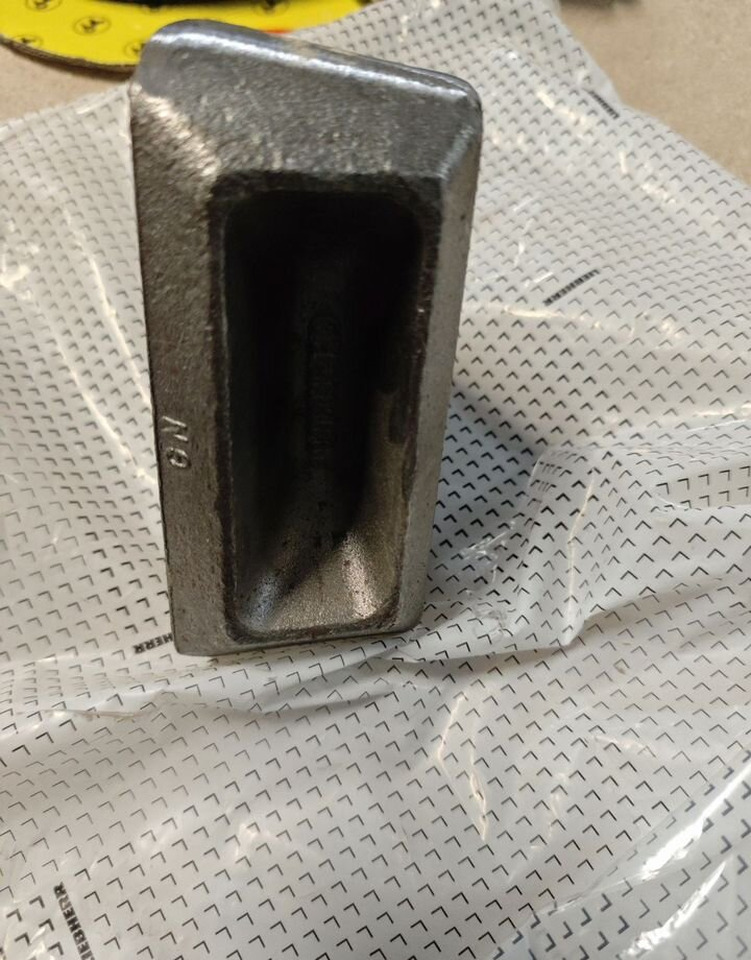 LIEBHERR 3201712 Коронка лепестка грейфера Liebherr - Запчасти для Навесного оборудования: фото 2 LIEBHERR 3201712 Коронка лепестка грейфера Liebherr - Запчасти для Навесного оборудования: фото 2