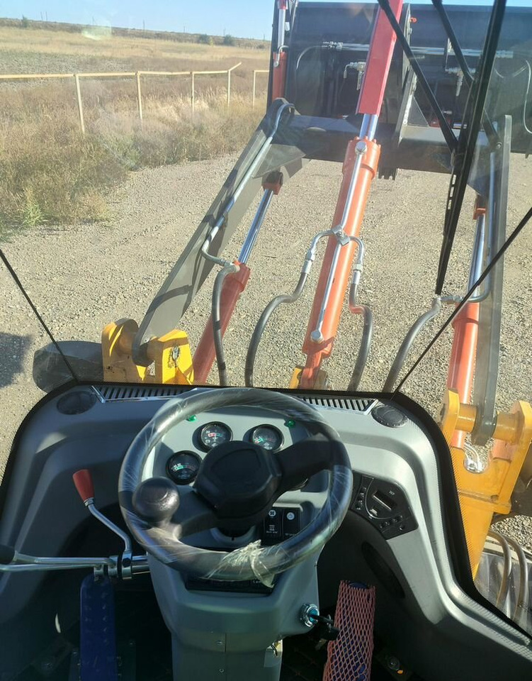 Новый Экскаватор-погрузчик ATLET 1CX: фото 15