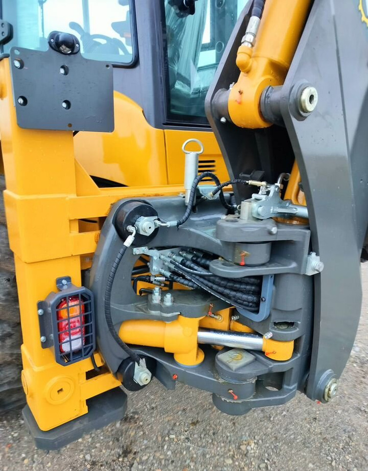 Новый Экскаватор-погрузчик ATLET 3X: фото 6