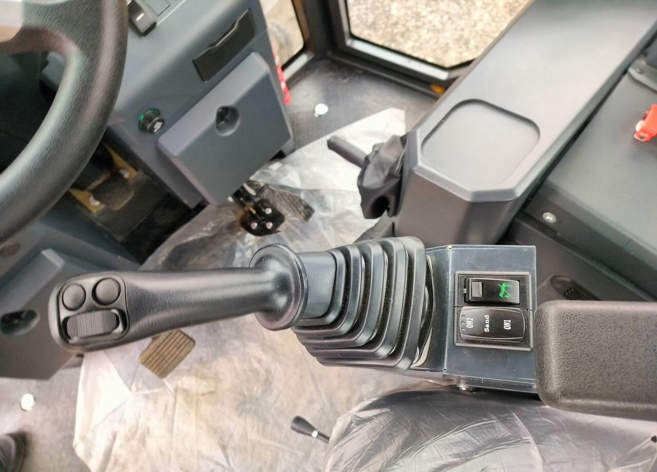 Новый Экскаватор-погрузчик ATLET 3X: фото 9 Новый Экскаватор-погрузчик ATLET 3X: фото 9