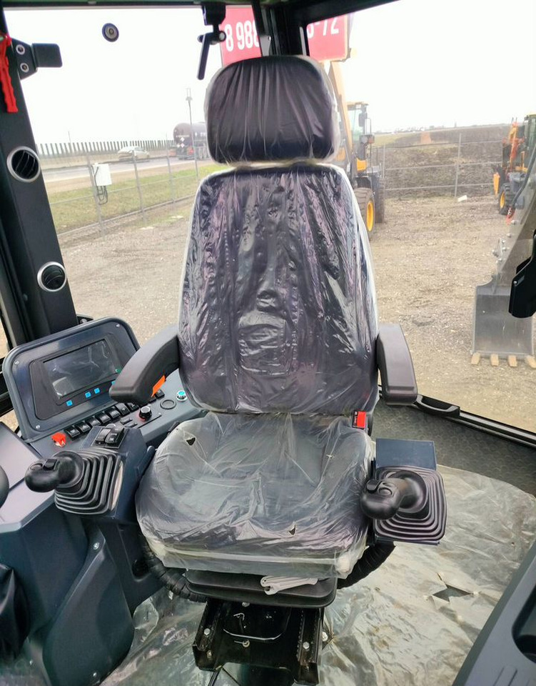 Новый Экскаватор-погрузчик ATLET 3X: фото 11 Новый Экскаватор-погрузчик ATLET 3X: фото 11