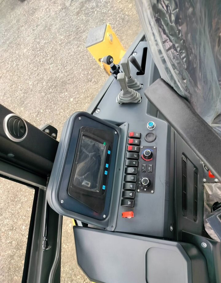 Новый Экскаватор-погрузчик ATLET 3X: фото 10 Новый Экскаватор-погрузчик ATLET 3X: фото 10