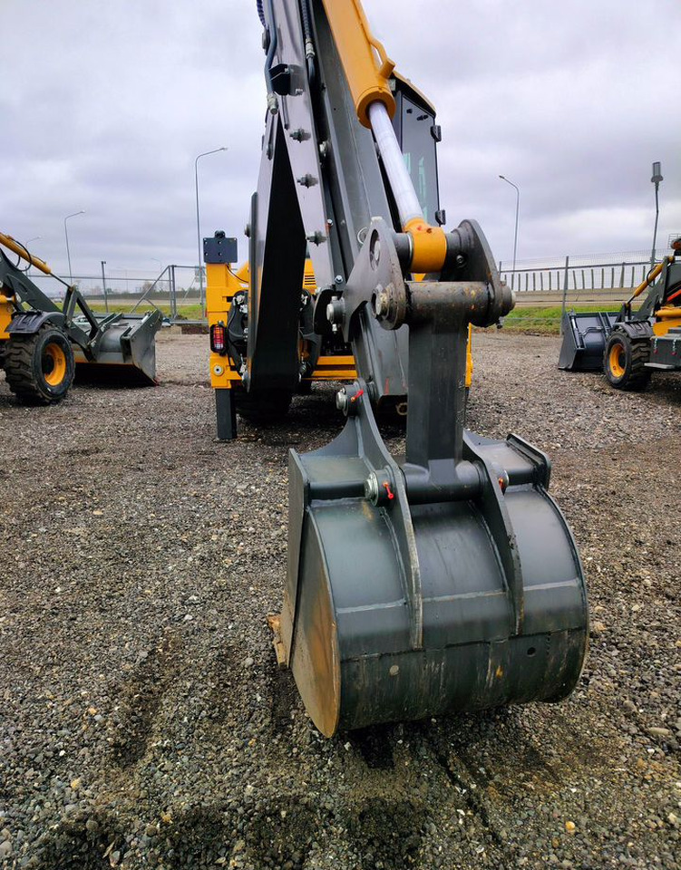 ATLET 3X - Экскаватор-погрузчик: фото 4 ATLET 3X - Экскаватор-погрузчик: фото 4