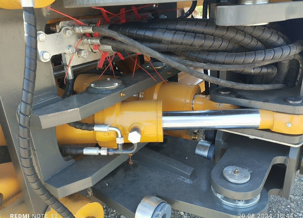 Новый Экскаватор-погрузчик ATLET 3X: фото 11 Новый Экскаватор-погрузчик ATLET 3X: фото 11