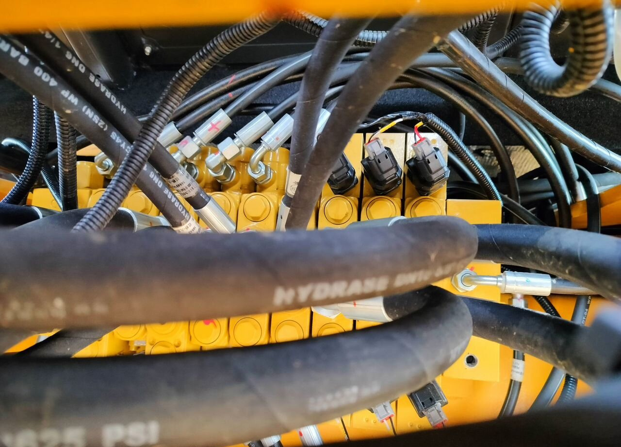 Новый Экскаватор-погрузчик ATLET 3X: фото 23 Новый Экскаватор-погрузчик ATLET 3X: фото 23