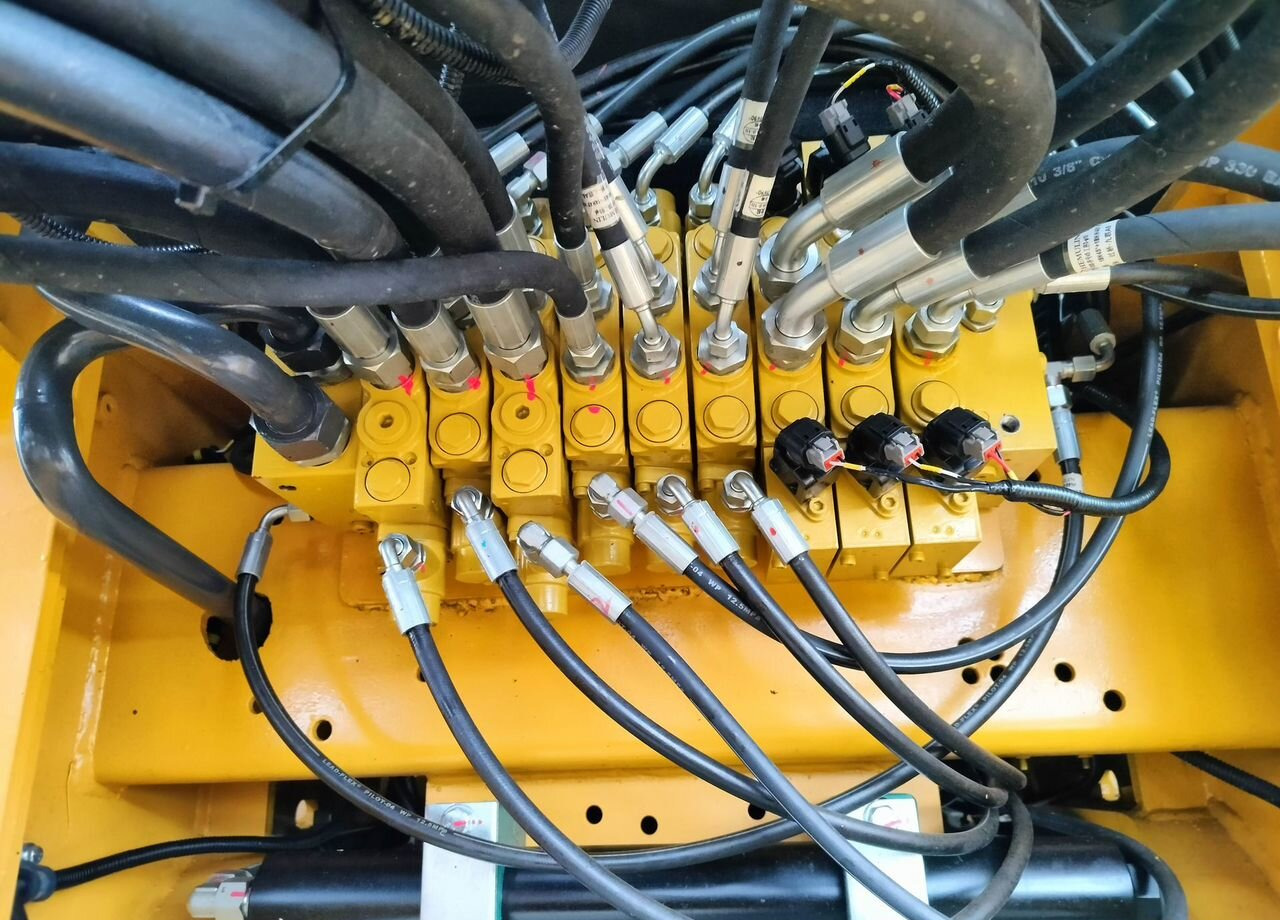 Новый Экскаватор-погрузчик ATLET 3X: фото 21 Новый Экскаватор-погрузчик ATLET 3X: фото 21