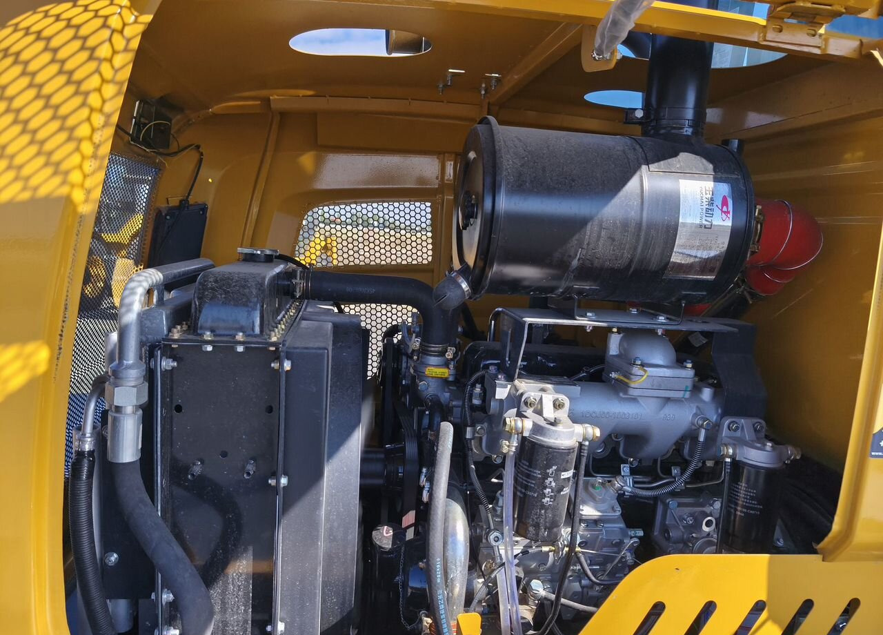 Новый Телескопический фронтальный погрузчик Atlete ZL25: фото 11