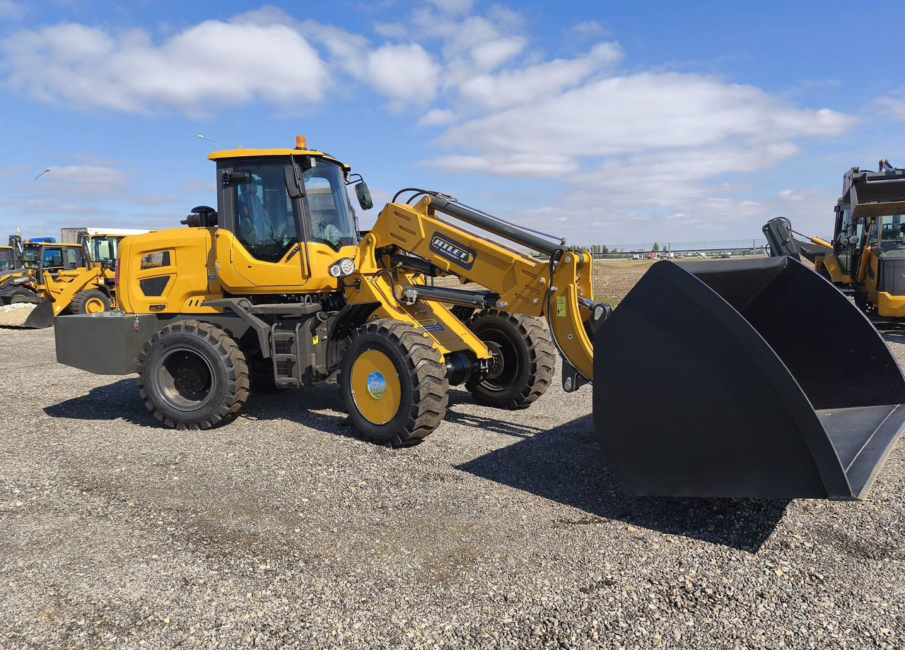 Новый Телескопический фронтальный погрузчик Atlete ZL25: фото 6