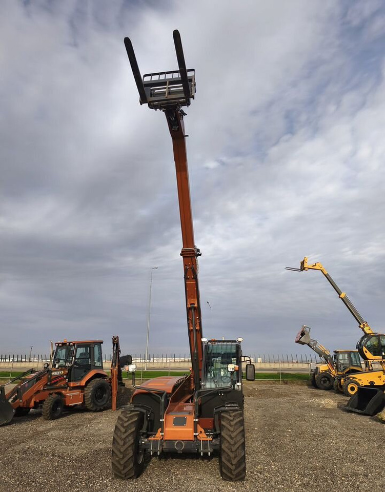 Новый Телескопический погрузчик Kyloton G10: фото 16