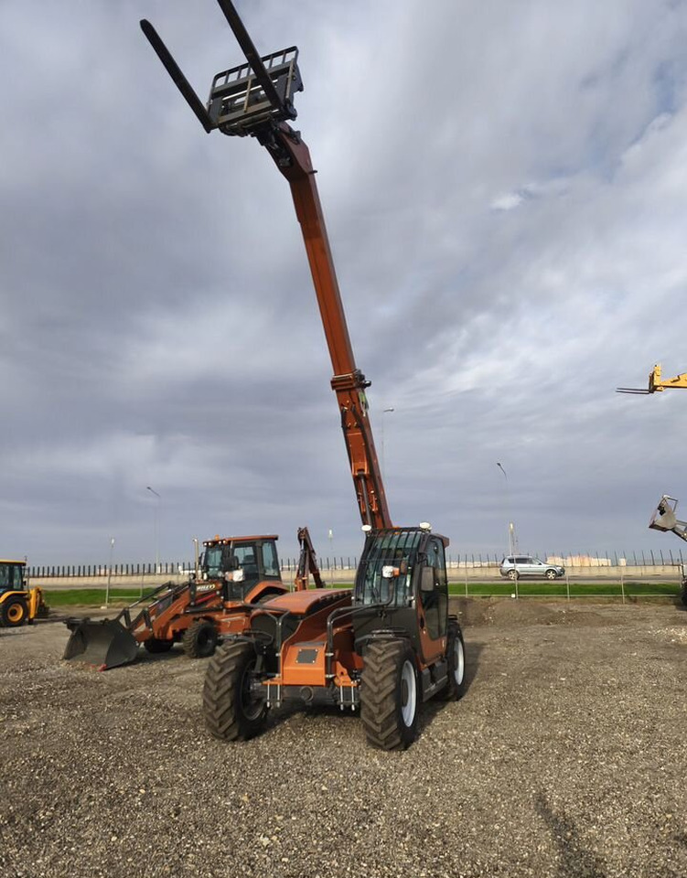 Новый Телескопический погрузчик Kyloton G10: фото 13