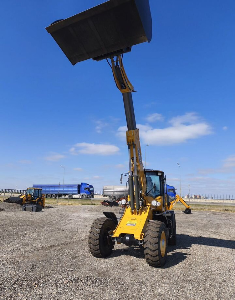 Kyloton G10 - Телескопический фронтальный погрузчик: фото 2 Kyloton G10 - Телескопический фронтальный погрузчик: фото 2