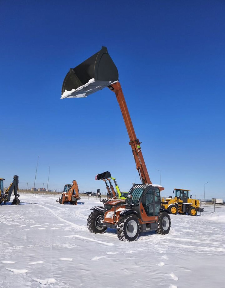 Kyloton G10 - Телескопический погрузчик: фото 1 Kyloton G10 - Телескопический погрузчик: фото 1