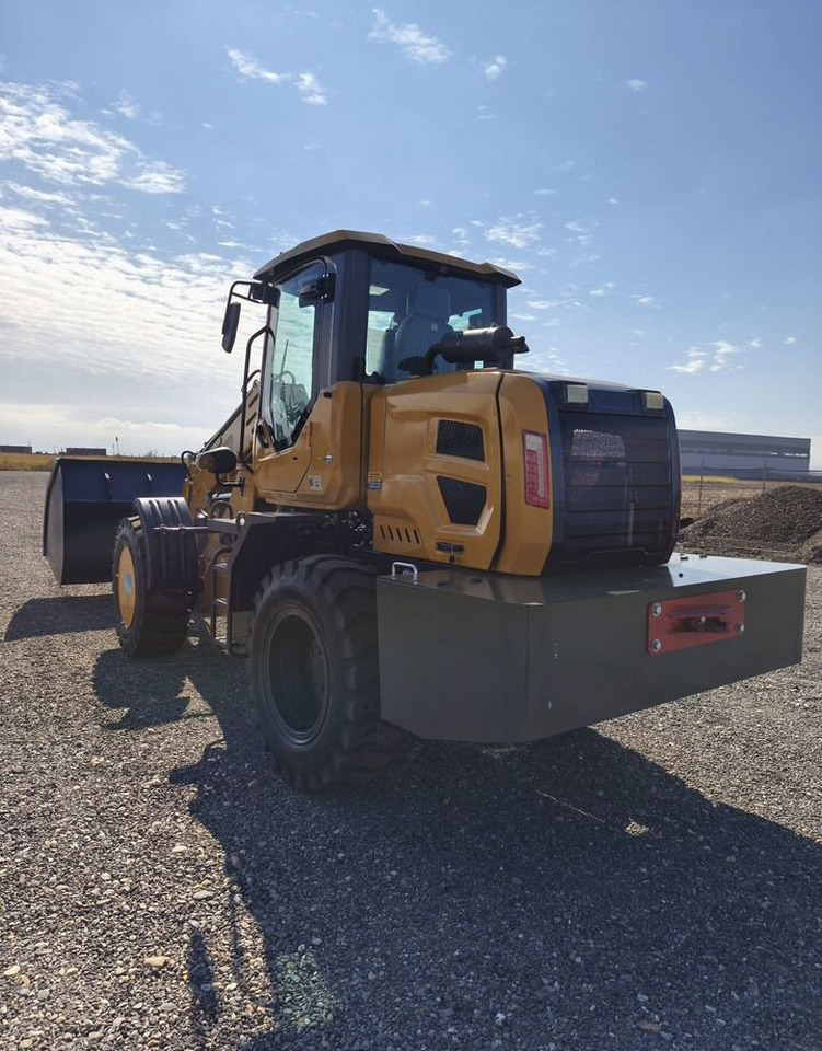 Kyloton G10 - Телескопический фронтальный погрузчик: фото 4 Kyloton G10 - Телескопический фронтальный погрузчик: фото 4