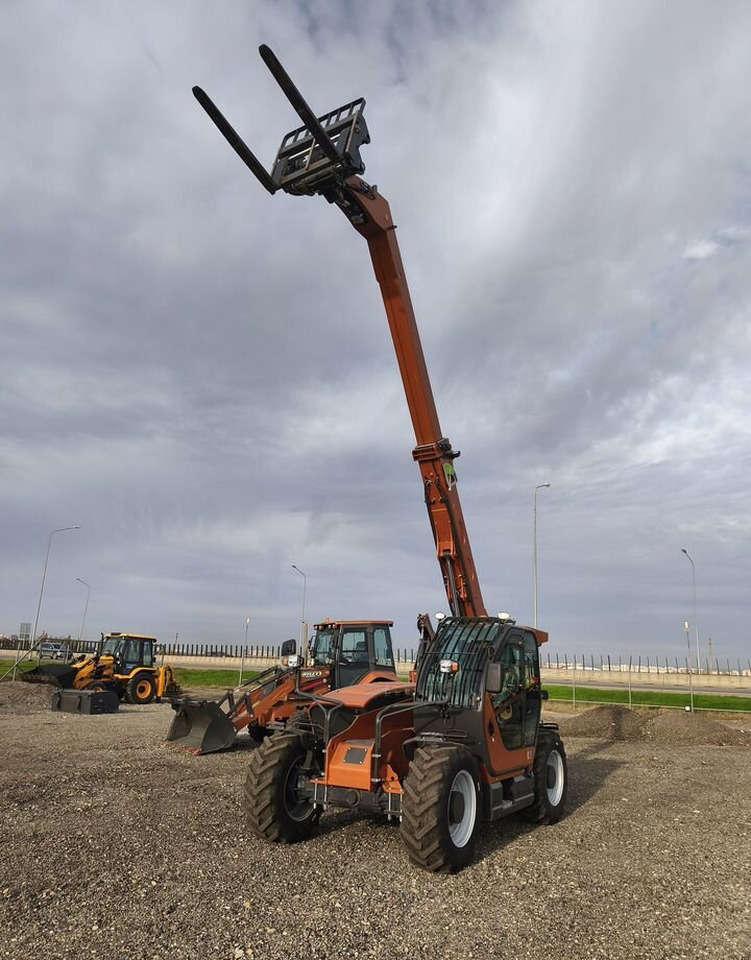 Новый Телескопический погрузчик Kyloton G10: фото 12