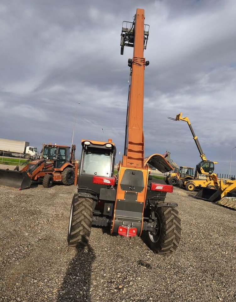 Новый Телескопический погрузчик Kyloton G10: фото 29