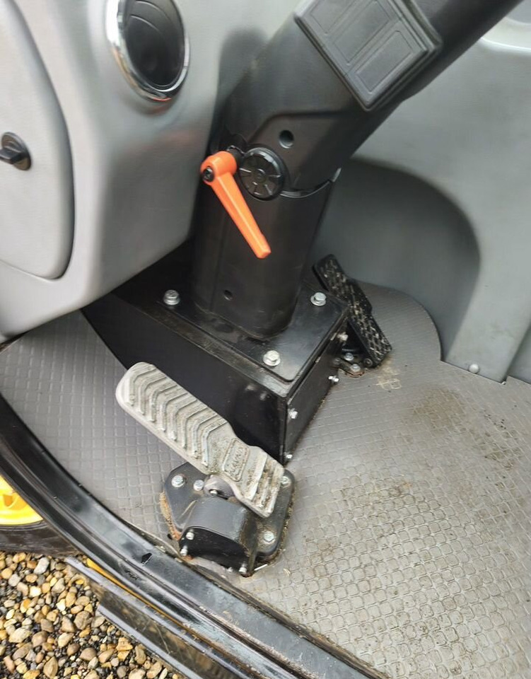 Новый Телескопический погрузчик Kyloton G10: фото 12