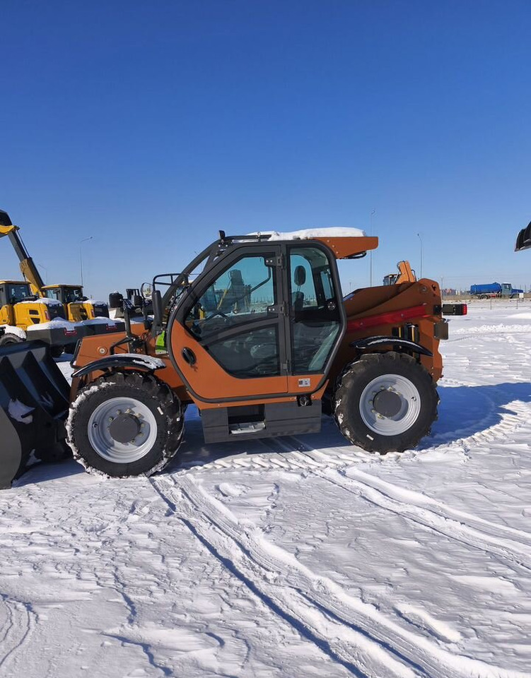 Kyloton G10 - Телескопический погрузчик: фото 3 Kyloton G10 - Телескопический погрузчик: фото 3