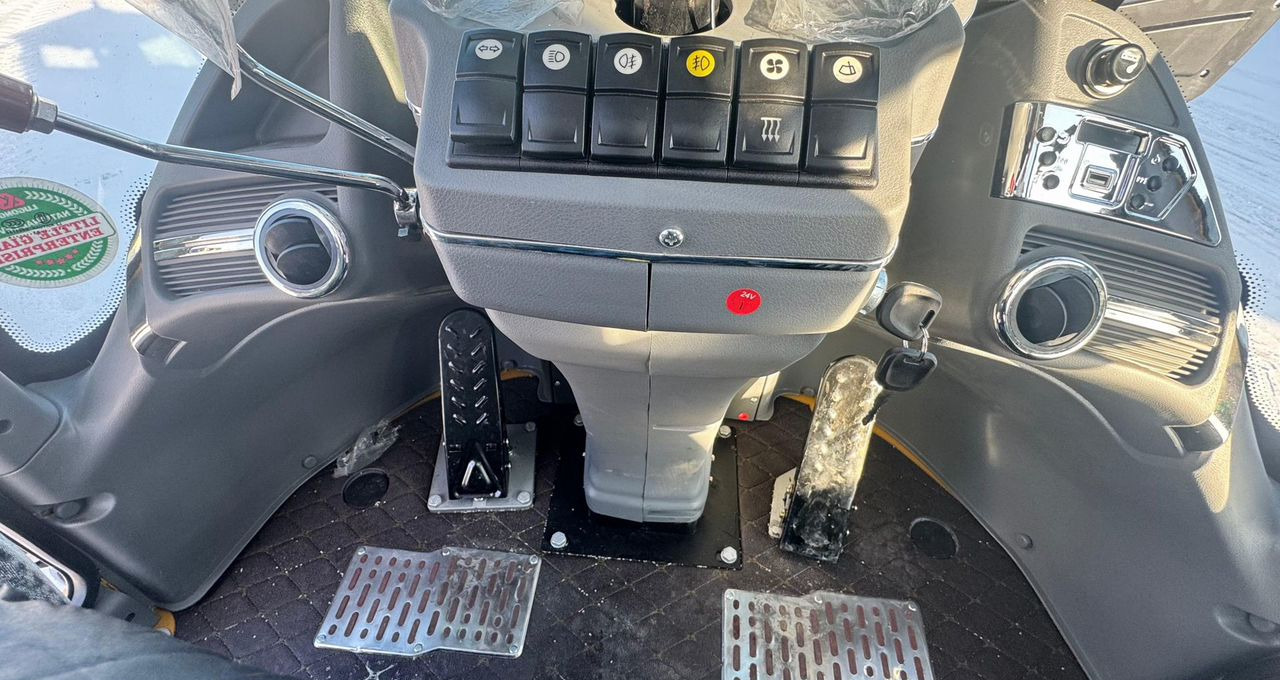 Новый Колёсный погрузчик LuGong T 938: фото 8