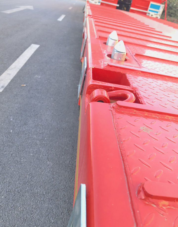 Luxuda LZC9305TDP - Низкорамный полуприцеп: фото 4 Luxuda LZC9305TDP - Низкорамный полуприцеп: фото 4