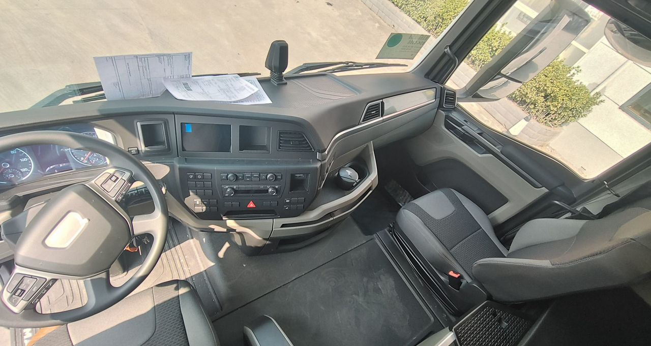 Тягач MAN TGX: фото 25
