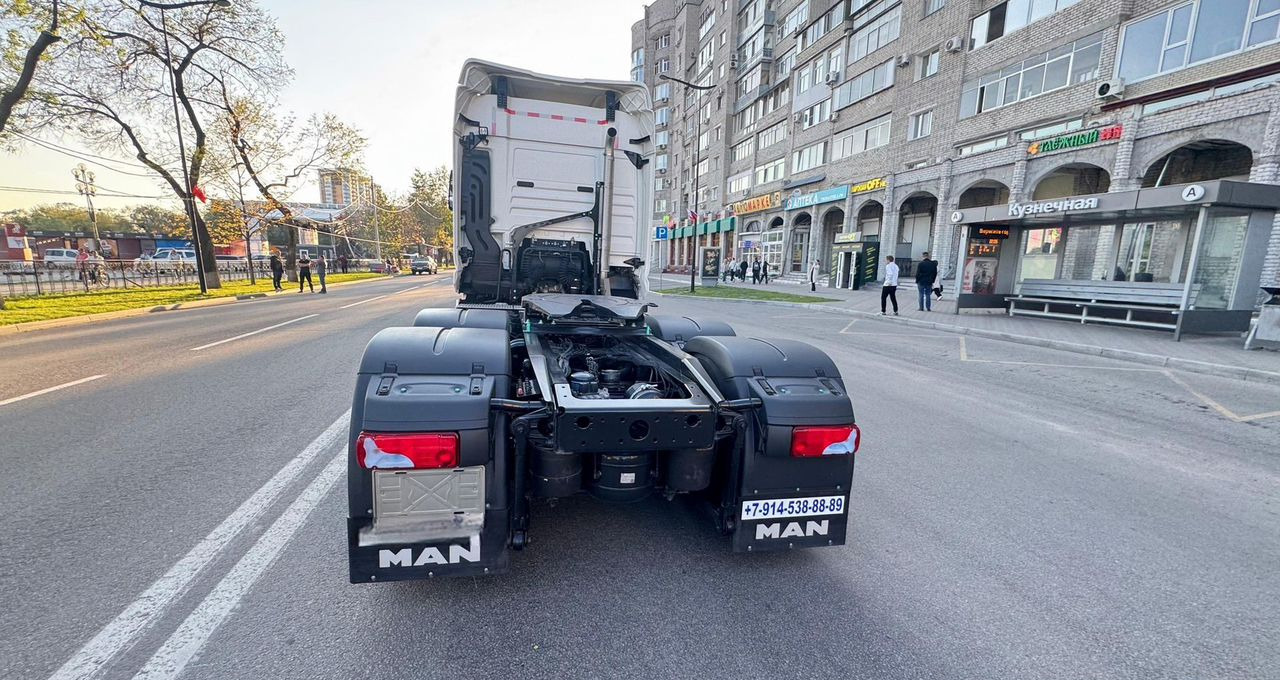 MAN TGX - Тягач: фото 3 MAN TGX - Тягач: фото 3