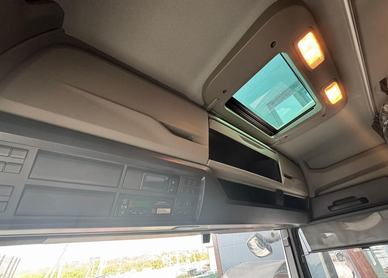 Тягач MAN TGX: фото 7