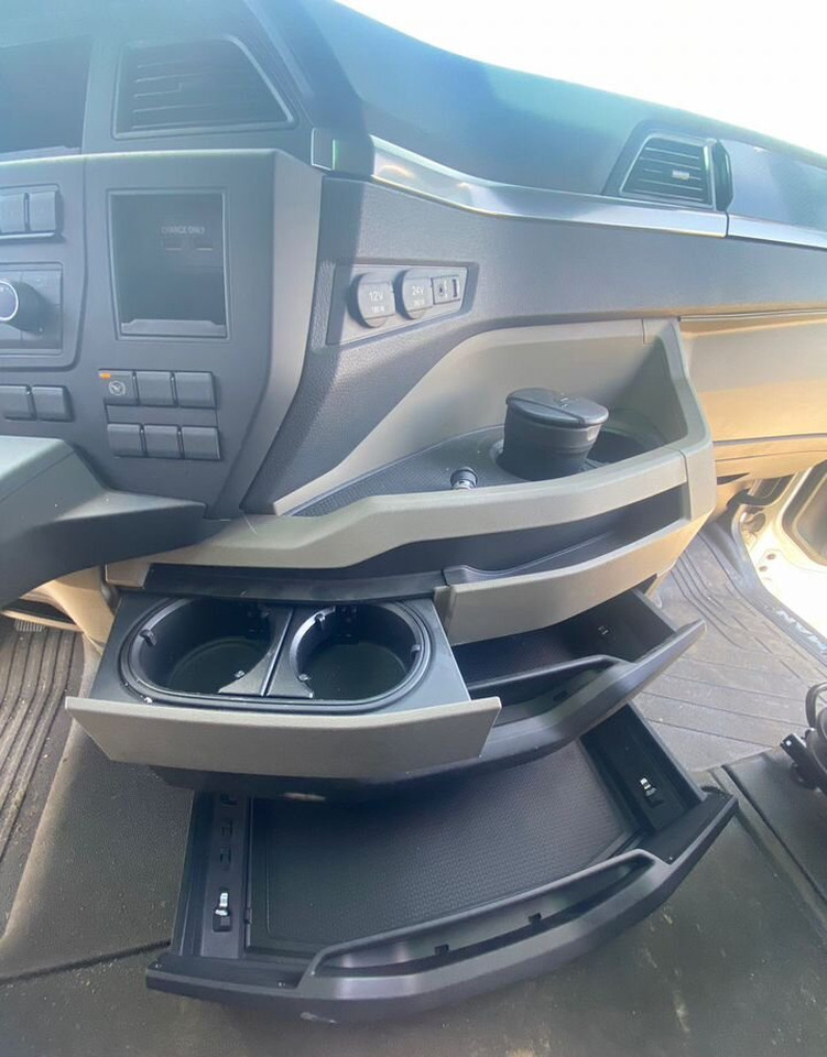 Тягач MAN TGX: фото 10