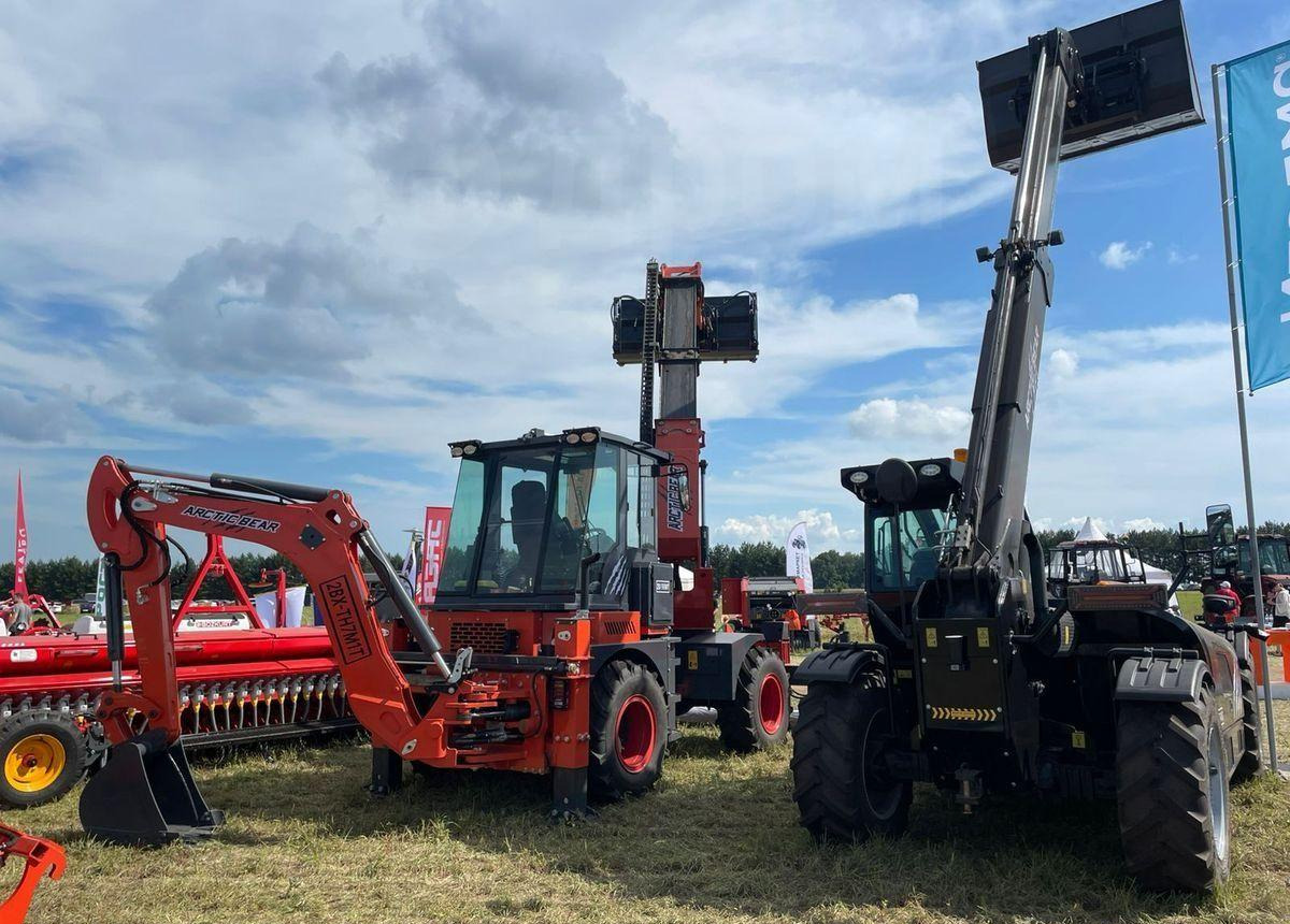 ARCTIC BEAR 2BX-TH7M1T - Экскаватор-погрузчик: фото 1 ARCTIC BEAR 2BX-TH7M1T - Экскаватор-погрузчик: фото 1