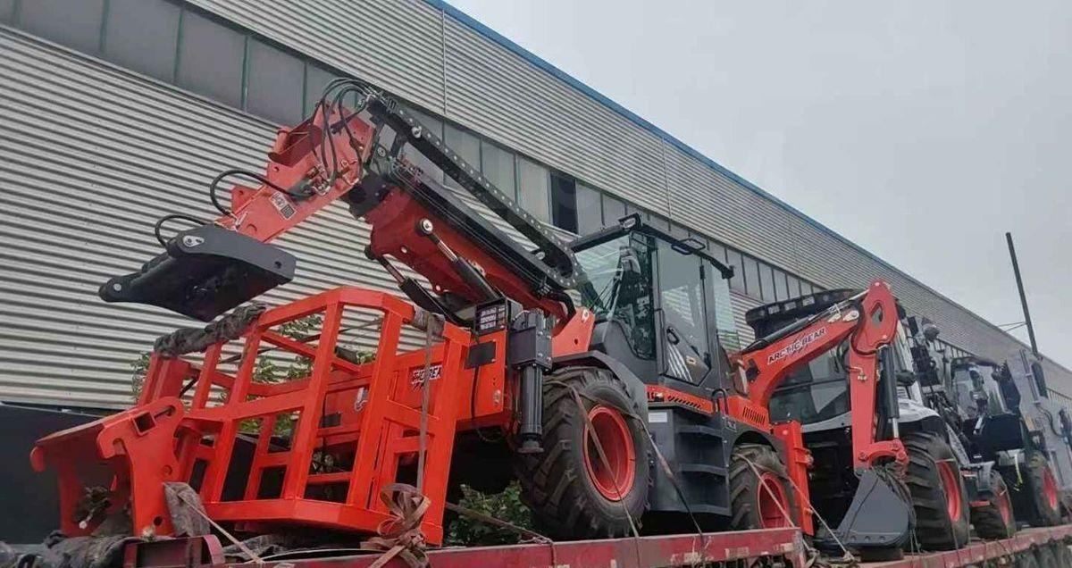 Новый Экскаватор-погрузчик ARCTIC BEAR 2BX-TH7M1T: фото 7