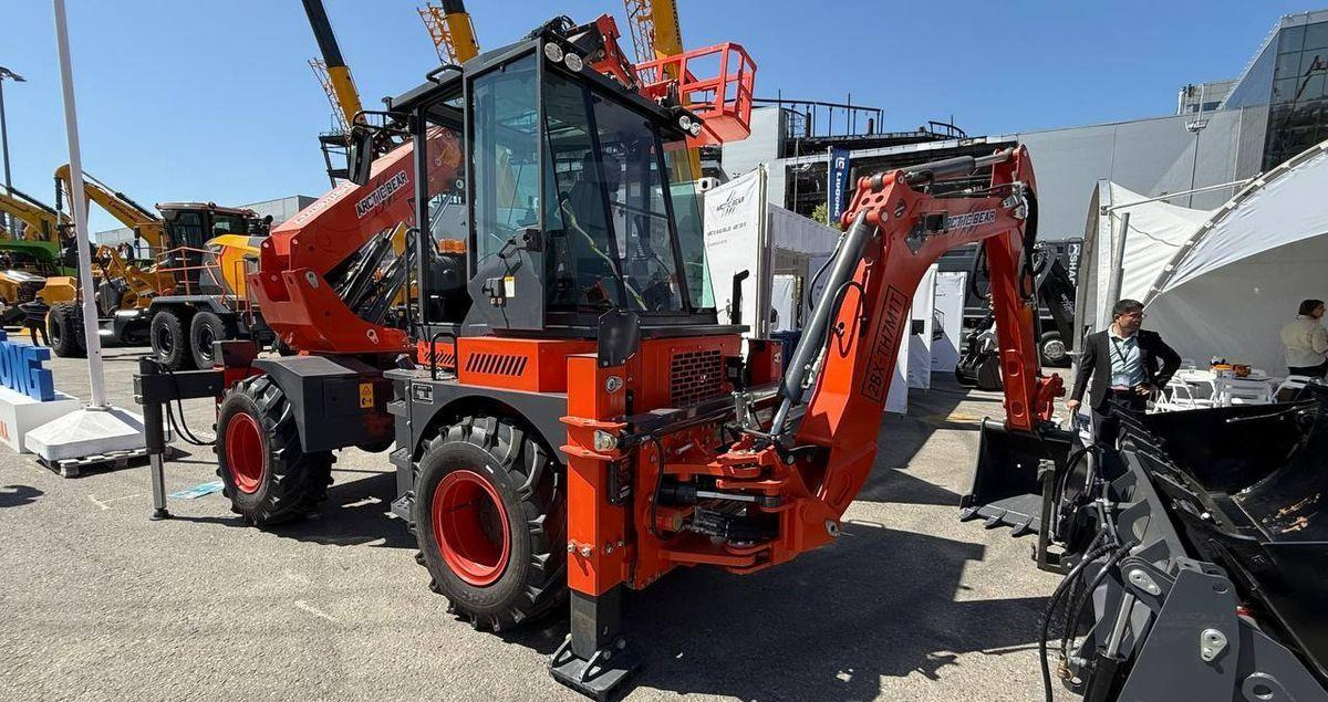 Новый Экскаватор-погрузчик ARCTIC BEAR 2BX-TH7M1T: фото 22