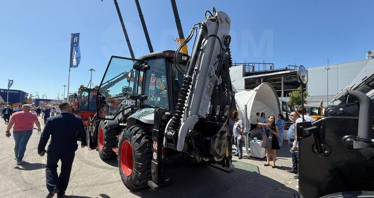 Экскаватор-погрузчик ARCTIC BEAR 4BX-T: фото 31
