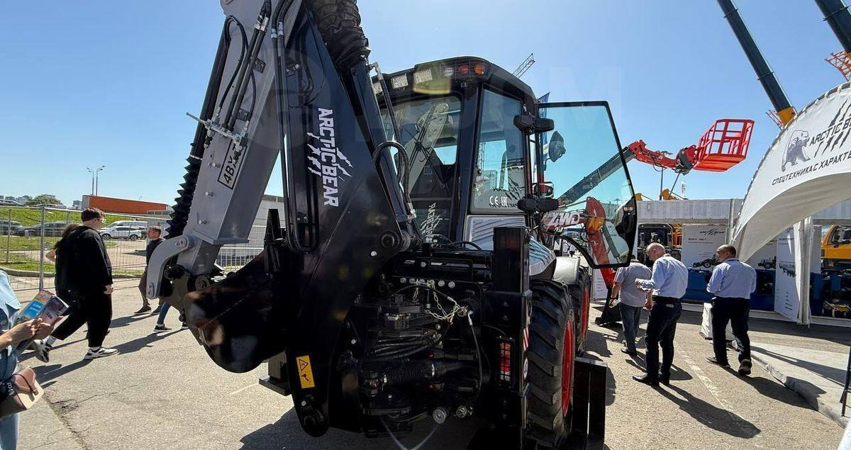 Экскаватор-погрузчик ARCTIC BEAR 4BX-T: фото 13