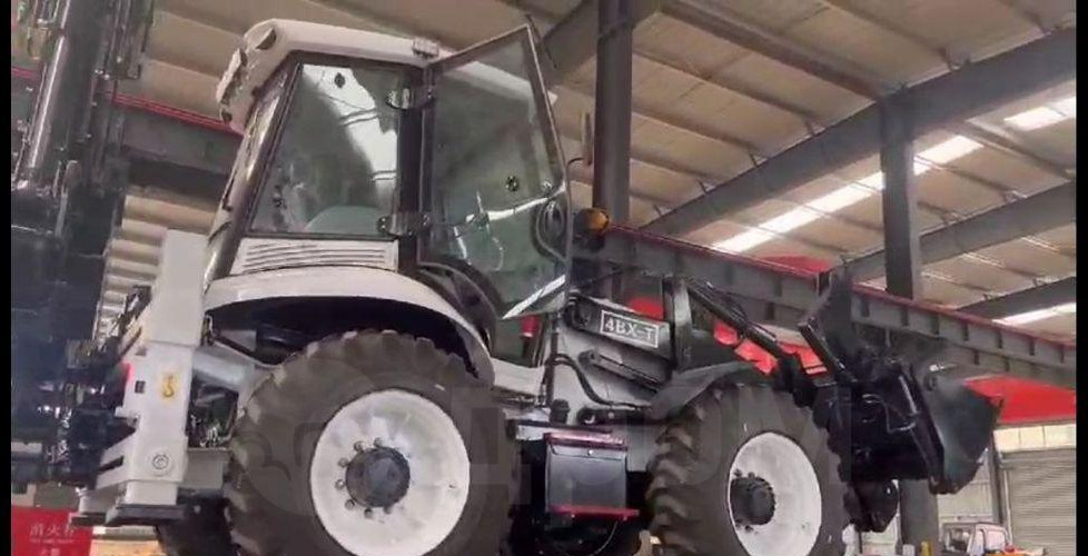 Экскаватор-погрузчик ARCTIC BEAR 4BX-T: фото 10