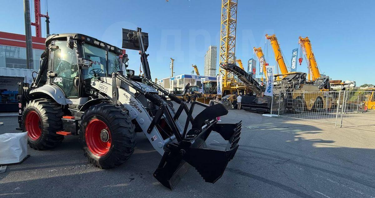 Экскаватор-погрузчик ARCTIC BEAR 4BX-T: фото 12