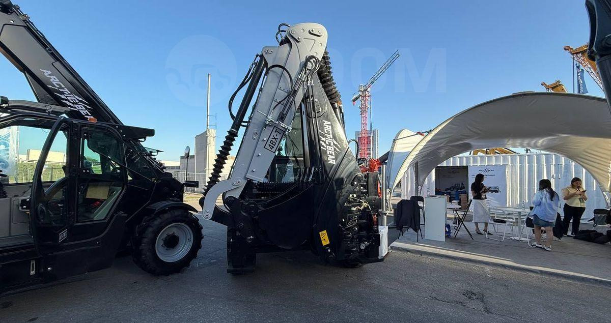 Экскаватор-погрузчик ARCTIC BEAR 4BX-T: фото 29