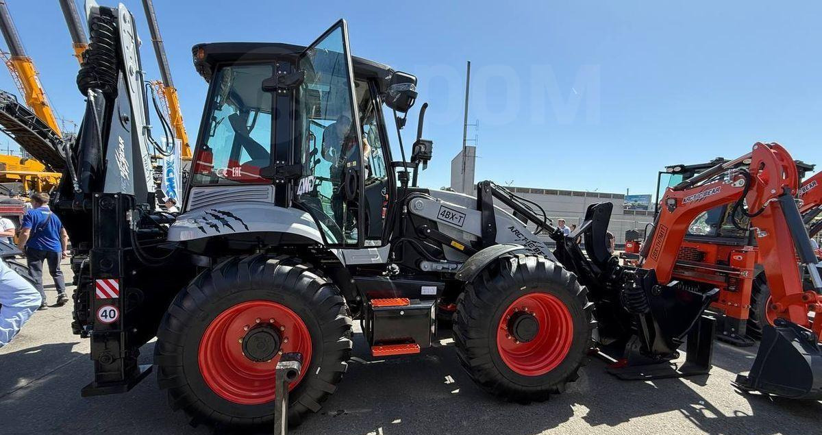 Экскаватор-погрузчик ARCTIC BEAR 4BX-T: фото 30