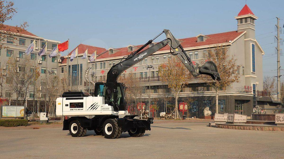 ARCTIC BEAR ARE180W - Колёсный экскаватор: фото 5 ARCTIC BEAR ARE180W - Колёсный экскаватор: фото 5