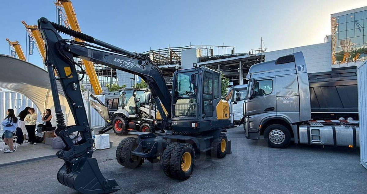 ARCTIC BEAR ARE80W - Колёсный экскаватор: фото 3 ARCTIC BEAR ARE80W - Колёсный экскаватор: фото 3