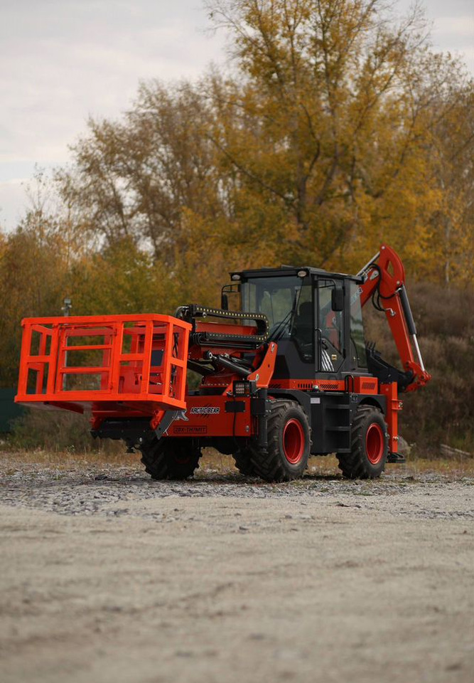 Arctic Bear 2BX-TH7M1T - Экскаватор-погрузчик: фото 1 Arctic Bear 2BX-TH7M1T - Экскаватор-погрузчик: фото 1
