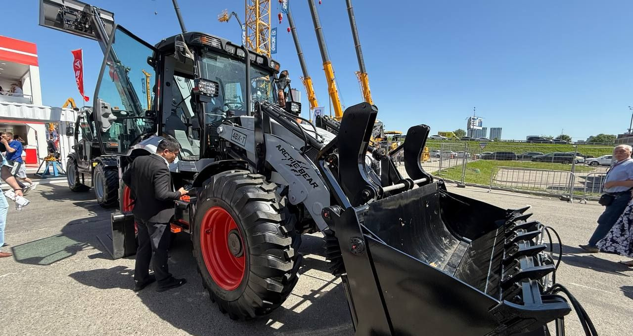 Новый Экскаватор-погрузчик Arctic Bear 4BX-T: фото 10