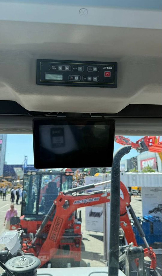 Arctic Bear 4BX-T - Экскаватор-погрузчик: фото 4 Arctic Bear 4BX-T - Экскаватор-погрузчик: фото 4