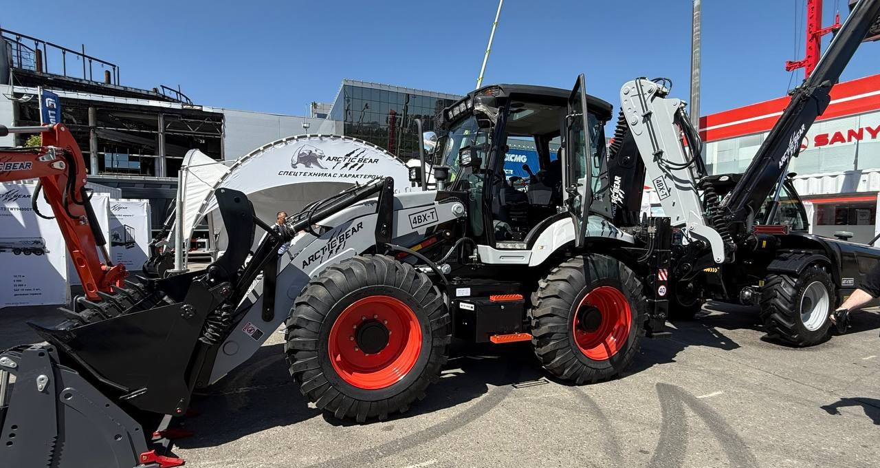 Arctic Bear 4BX-T - Экскаватор-погрузчик: фото 2 Arctic Bear 4BX-T - Экскаватор-погрузчик: фото 2