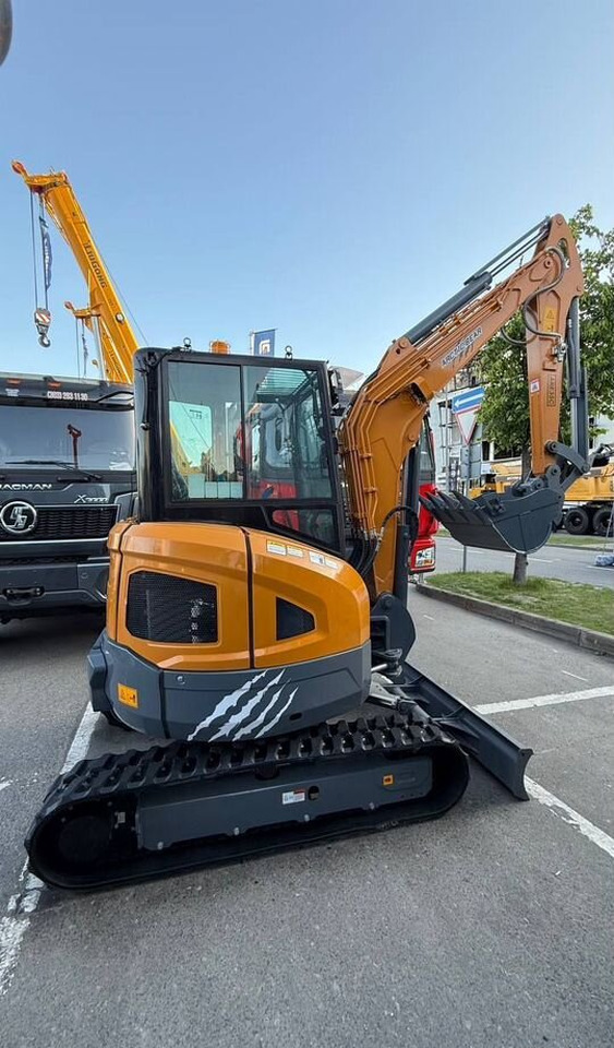 Arctic Bear ARE35C - Мини-экскаватор: фото 1 Arctic Bear ARE35C - Мини-экскаватор: фото 1