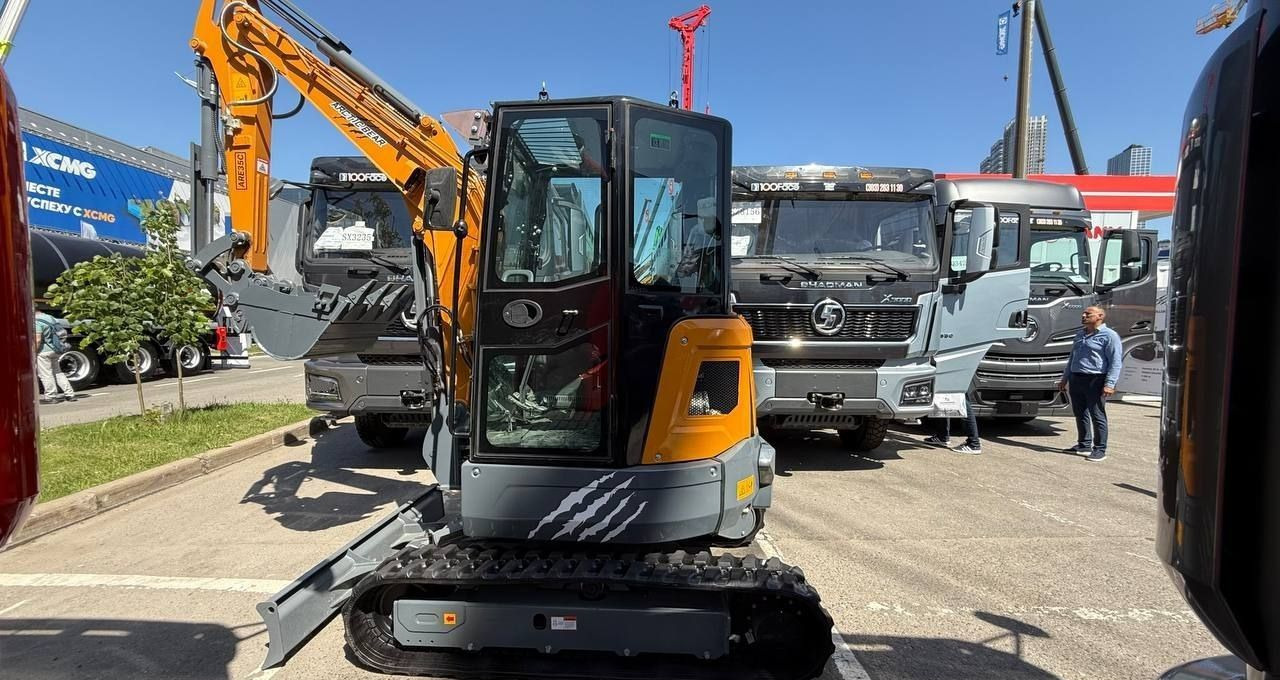 Arctic Bear ARE35C - Мини-экскаватор: фото 2 Arctic Bear ARE35C - Мини-экскаватор: фото 2