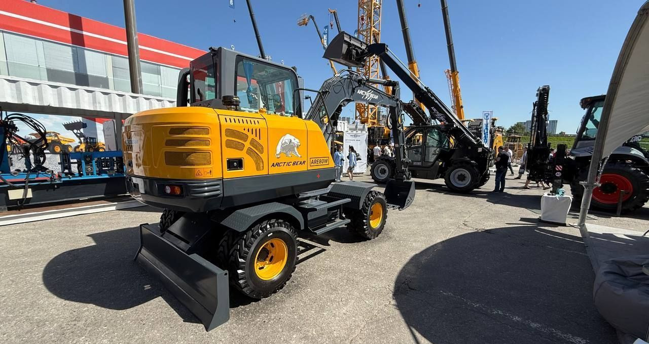 Arctic Bear ARE80W - Колёсный экскаватор: фото 3 Arctic Bear ARE80W - Колёсный экскаватор: фото 3